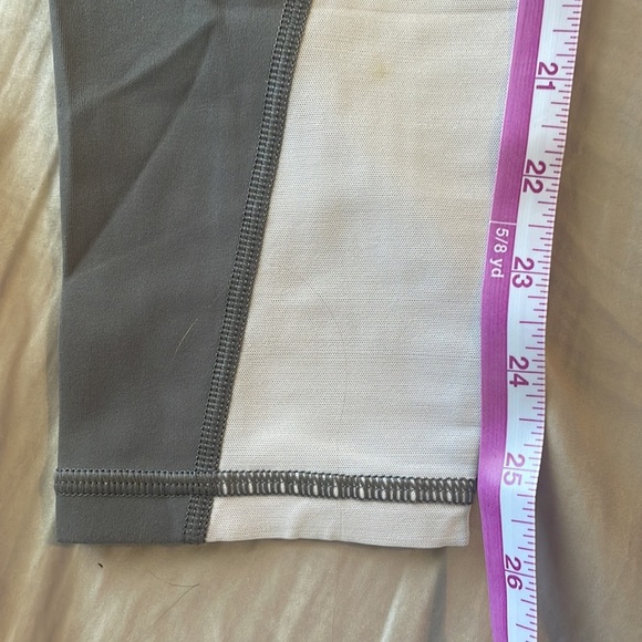 Athleta Color Block All In 7/8 Tight size medium - Picture 11 of 15